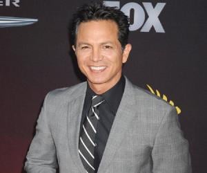 Benjamin Bratt Biography