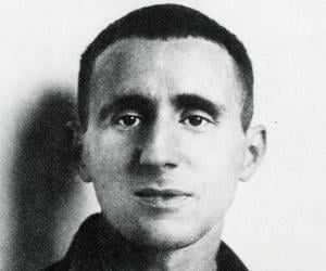 Bertolt Brecht Biography