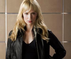 Beth Riesgraf