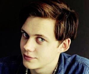 Bill Skarsgard