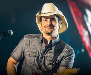 Brad Douglas Paisley