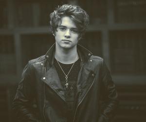 Brad Simpson Biography