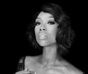 Brandy Norwood Biography