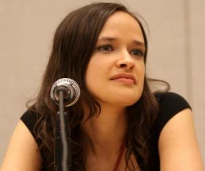 Brina Palencia