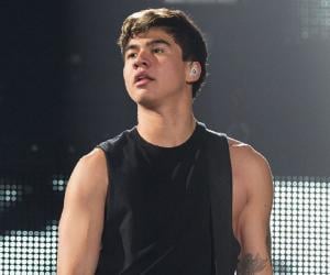 Calum Hood