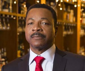 Carl Weathers