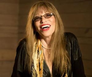 Carly Simon