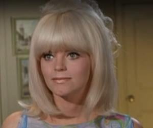 Carol Wayne