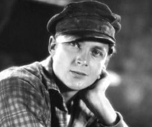 Charles Farrell