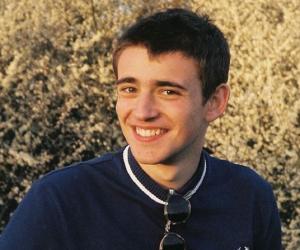 Charlie Rowe