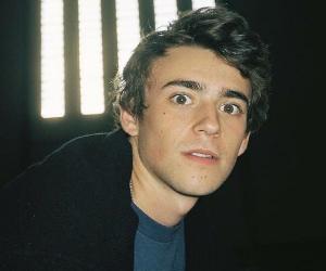 Charlie Rowe