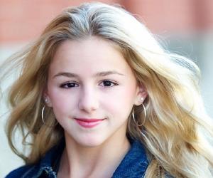 Chloe Lukasiak Biography