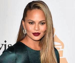 Chrissy Teigen Biography