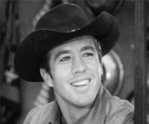 Clu Gulager