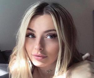Corinna Kopf (Instagram Star) Biography, Wiki, Age, Height
