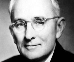 Dale Carnegie