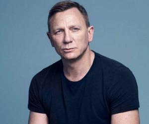 Daniel Craig