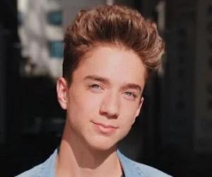 Daniel Seavey