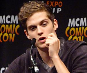 Daniel Sharman