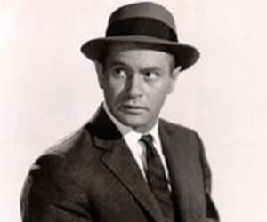 Darren McGavin