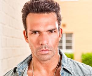 Darren Shahlavi