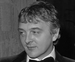 David Hemmings