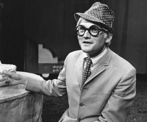 David Hockney Biography