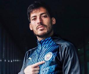 David Silva Biography