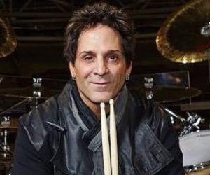 Deen Castronovo