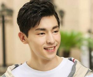 Deng Lun