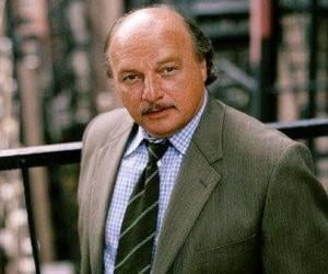 Dennis Franz