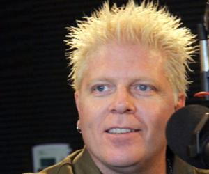 Dexter Holland Biography