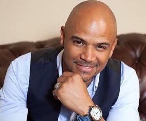 Dondre Whitfield