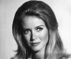 Donna Mills