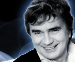 Dudley Moore Biography