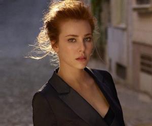 Elçin Sangu