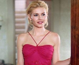 Elisha Cuthbert