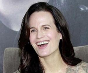 Elizabeth Reaser