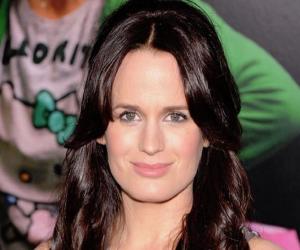 Elizabeth Reaser