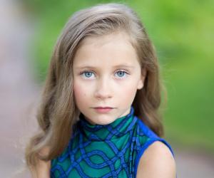 Elliana Walmsley Biography