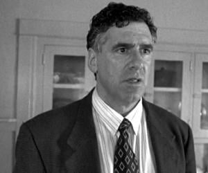 Elliott Gould Biography