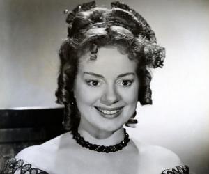 Elsa Lanchester Biography