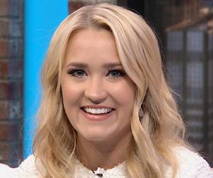 Emily Osment Biography