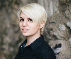 Emma Blackery Biography