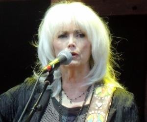 Emmylou Harris