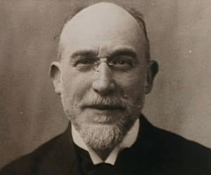 Erik Satie Biography