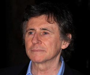 Gabriel Byrne