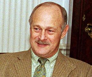 Gerald McRaney