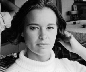 Gloria Vanderbilt