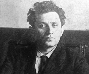 Grigory Zinoviev Biography